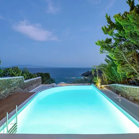 Zegna Pool Villa, Six Bedrooms *