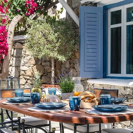 Zegna Pool Villa, Six Bedrooms Mykonos Town