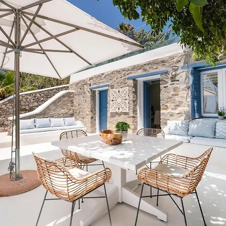 Willa Zegna Pool Villa, Three Bedrooms *